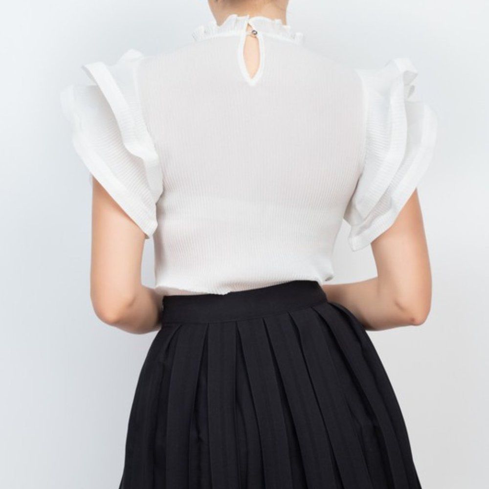 Off White Short Sleeve Ruffle Top - Picture 3 of 3